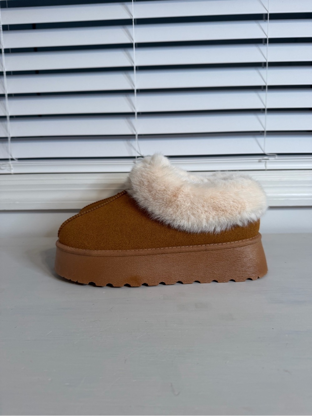 Women’s Suede Faux Fur Lined Platform Ankle Boots Pull On Tan Brown 38 Or Sz 7